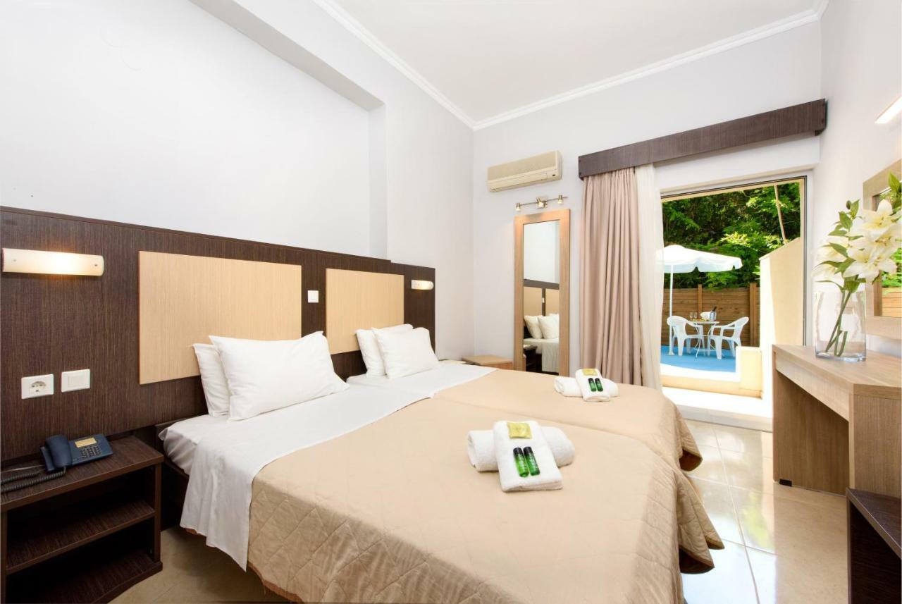 Amalia Hotel - Adults Only Dassia  Dış mekan fotoğraf